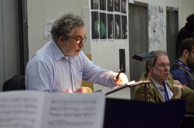 Carlo Rizzi Forza rehearsal 3 Photo credit Olivia Richardson