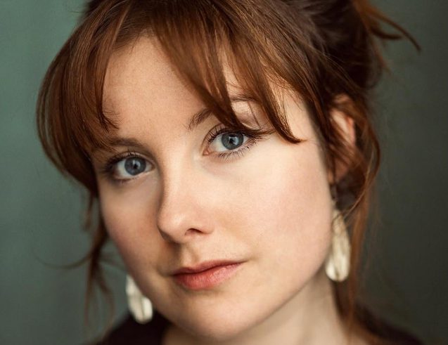 Elin Steele Colour Headshot No white borders