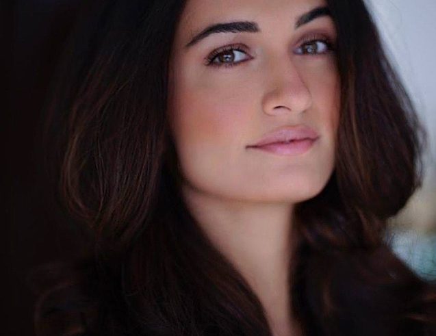 Pia headshot 2