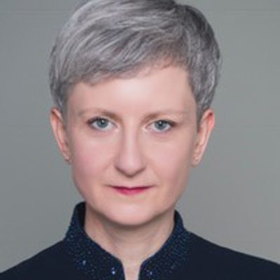 Sarah Woods writer 2017 credit Christa Holka