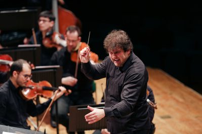 Gi J WNO Orchestra 115