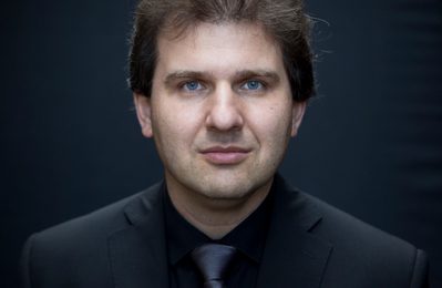 Tomas Hanus Tomas Hanus Colour Headshot
