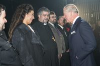 HRHThe Princeof Walesmeetingthecastof Laforzadeldestino Photo Credit Roger Donovan157