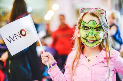 Museum 17 face paint
