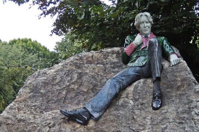 Oscar Wilde Image supplied by Elin WEB