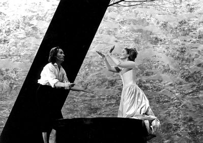Pelleas Et Melisande 1992 Alison Hagley Melisande and Neill Archer Pelleas Photo by Clive Barda