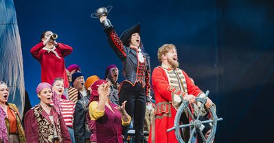 Play Opera LIVE Shipwrecked Photo 1