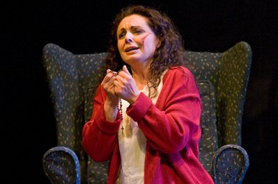WNO Jenufa Nuccia Focile Jenufa credit Clive Barda 0209 WEB