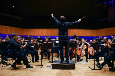 WNO Orchestra 140 Tomas Hanus photo credit Gareth Iwan Jones