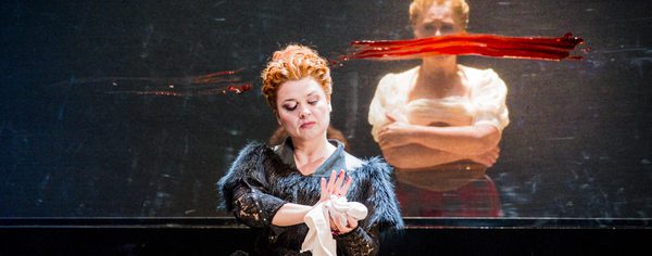 WNO Maria Stuarda Adina Nitescu Queen Elizabeth Judith Howarth Mary Stuart Credit Robert Workman 188