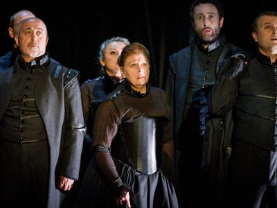 WNO Maria Stuarda WNO Chorus Credit Robert Workman 246