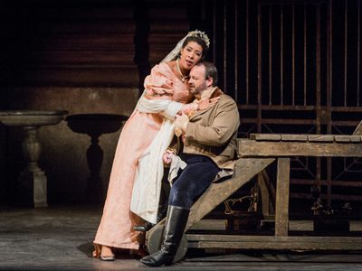 WNO Tosca Mary Elizabeth Williams Tosca Gwyn Hughes Jones Cavaradossi Photo Credit Robert Workman 074
