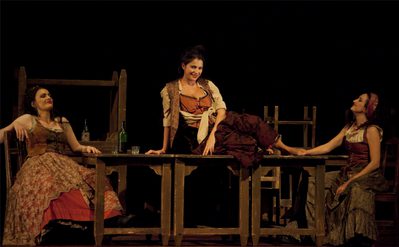 WNO Carmen Emma Carrington Mercedes Alessandra Volpe Carmen Amy Freston Frasquita Photo Credit Jeni Clegg49