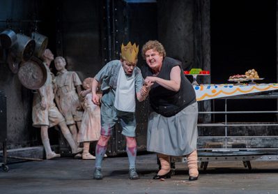 WNO Hansel Gretel Jurgita Adamonyté Hansel Adrian Thompson The Witch Photo Credit 170