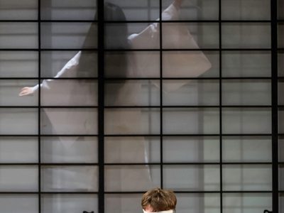 WNO Madam Butterfly Karah Son Cio Cio San Leo Adams Trouble Photo Credit Jeremy Abrahams 49