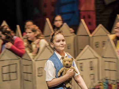 WNO Brundibar Alfie Jones Pepíček WNO Youth Opera Photo credit Johan Persson 00049