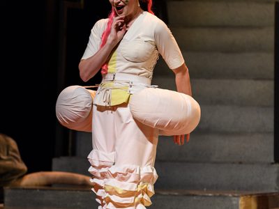 WNO La Cenerentola Aoife Miskelly Clorinda Photo credit © Jane Hobson 1533 Jane Hobson