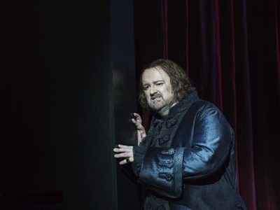 WNO Un ballo in maschera Gwyn Hughes Jones Riccardo Photo credit Bill Cooper© 0752 Bill Cooper 2019
