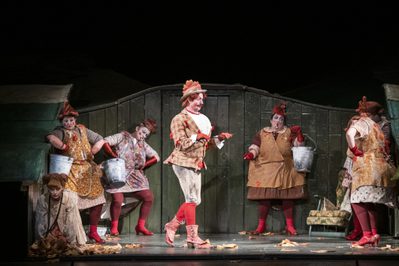 Aoife Miskelly as Vixen Michael Clifton Thompson Cockerel Meriel Andrew Chief Hen The Cunning Little Vixen Photocredit Richard Hubert Smith 9471 Richard Hubert-Smith 2019