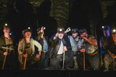 WNO Blaze of Glory Cast of Blaze of Glory photo credit Kirsten Mcternan 064