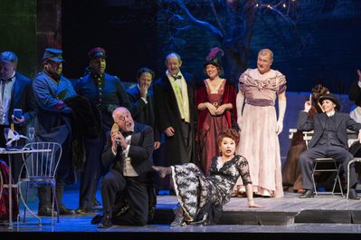 WNO La bohème Cast of La bohème photo credit Richard Hubert Smith 3745