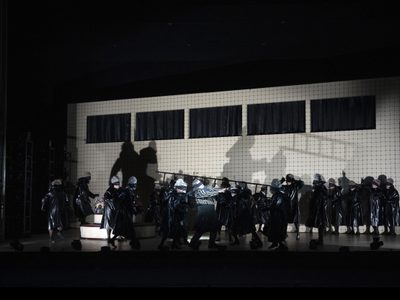 WNO Rigoletto Cast of Rigoletto photo credit Richard Hubert Smith 4319
