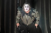 WNO Rigoletto Daniel Luis de Vincente Rigoletto photo credit Richard Hubert Smith 3972