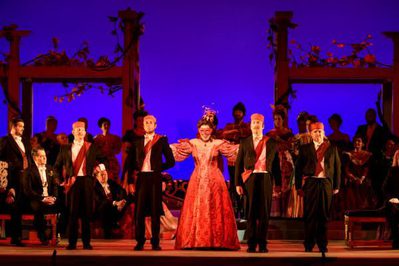 Die Fledermaus Masquarade