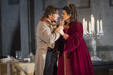WNO Tosca Hector Sandoval Cavaradossi and Claire Rutter Tosca photo credit Richard Hubert Smith 5234